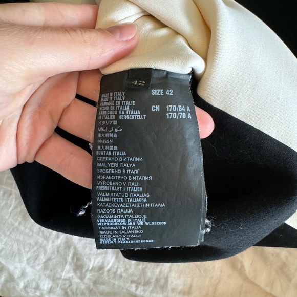 Wool knee length PRADA dress - Picture 5 of 6